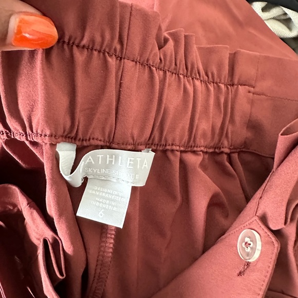 Athleta Skyline II Paperbag Shorts size 6 - Picture 7 of 7